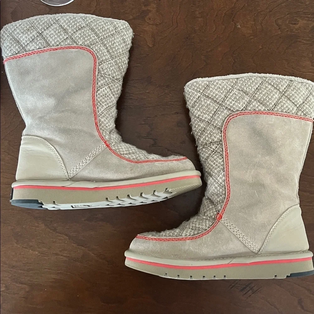 Sorel Tan Quilted Campus Tall Boots with Red Trim Size 2